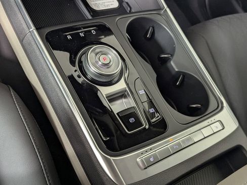 New 2026 Kia Carnival EX image 21