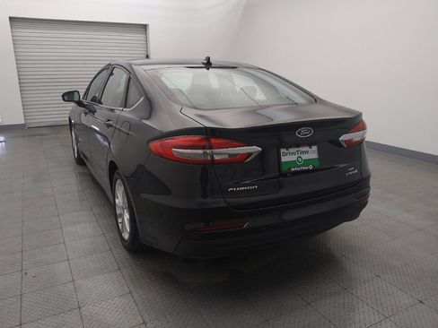 Used 2019 Ford Fusion SE image 6