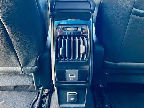 Used 2024 Jeep Compass Limited image 35