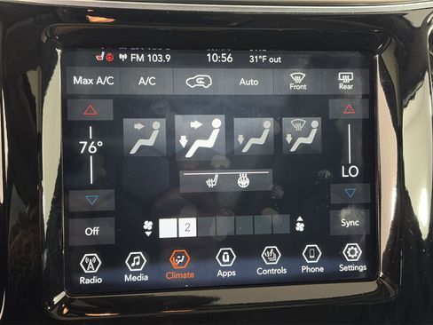 Used 2021 Jeep Cherokee Limited image 21