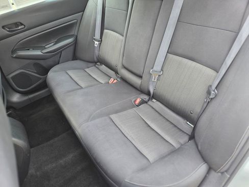 Used 2024 Nissan Altima 2.5 SV FWD image 14