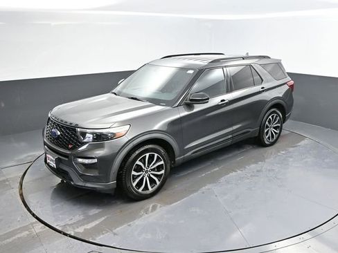 Used 2020 Ford Explorer ST image 40