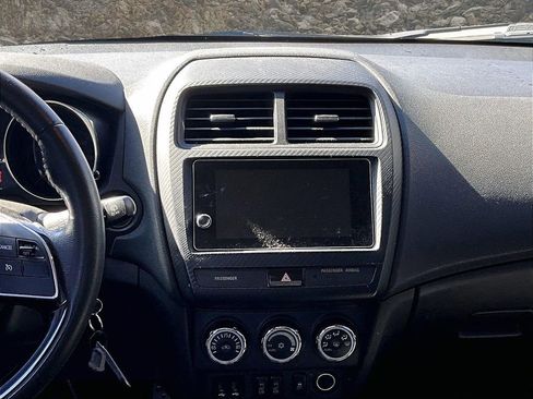 Used 2019 Mitsubishi Outlander Sport SE image 6