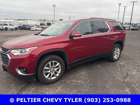 Used 2019 Chevrolet Traverse LT FWD image 3