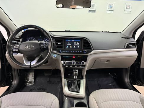 Used 2019 Hyundai Elantra ECO FWD image 9