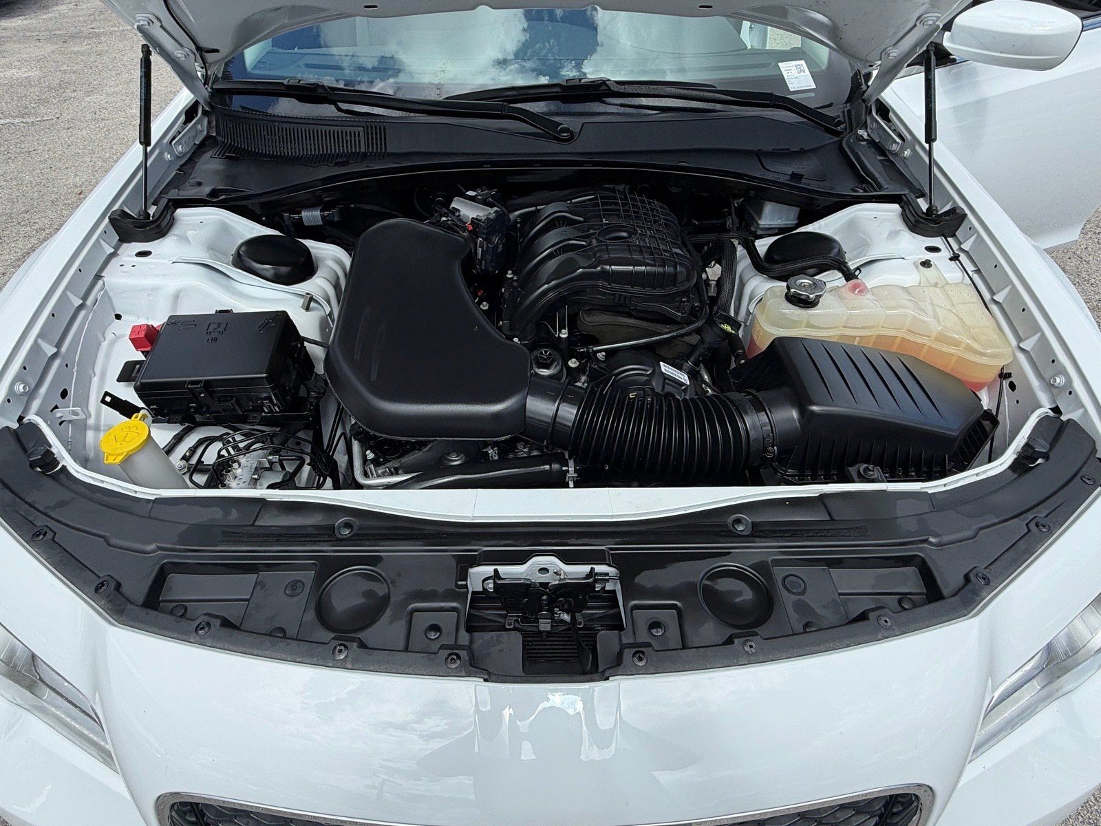 Used 2023 Chrysler 300 Touring RWD image 20