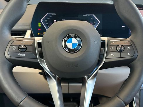 Used 2025 BMW X1 xDrive28i w/ Convenience Package AWD/4WD image 19