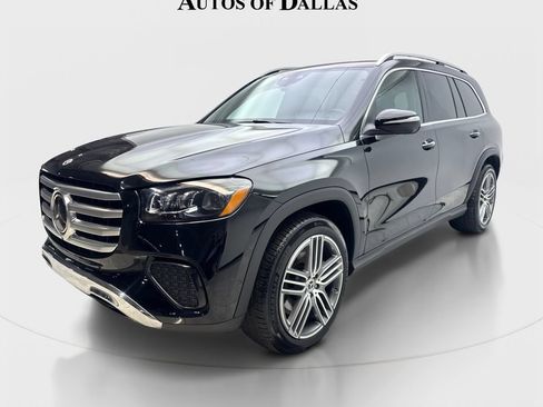 Used 2025 Mercedes-Benz GLS 450 4MATIC image 2