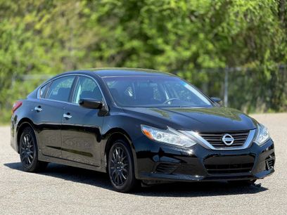 Used 2018 Nissan Altima 2.5 S w/ S Convenience Package