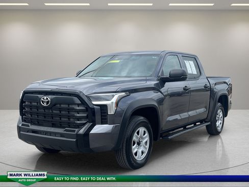 Used 2025 Toyota Tundra SR w/ SR Tow Package AWD/4WD image 7