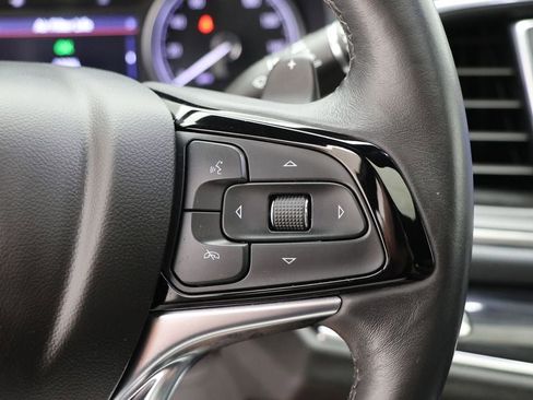 Used 2022 Buick Enclave Essence w/ Experience Buick Package image 22