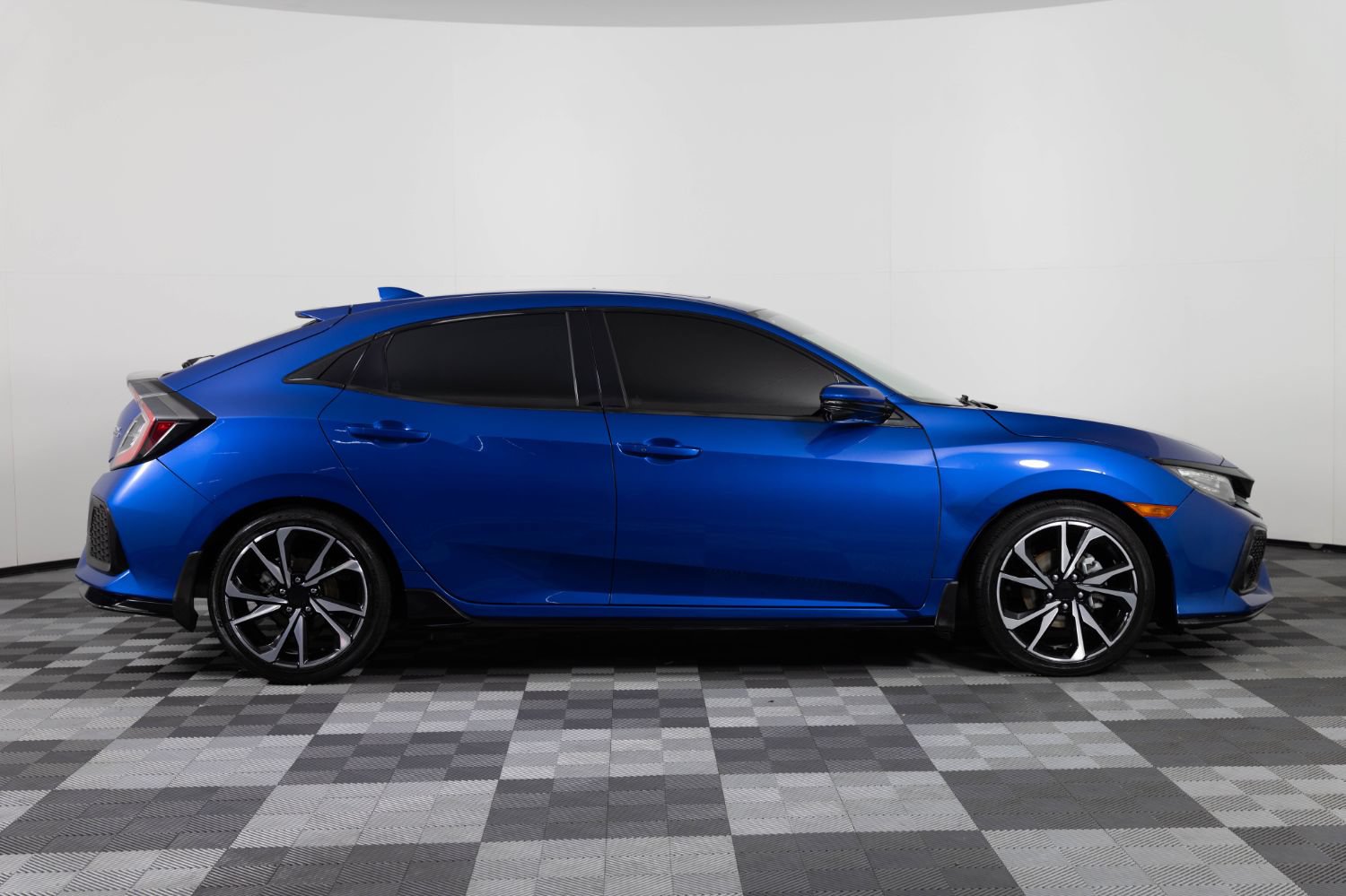 Used 2017 Honda Civic Sport Touring image 9