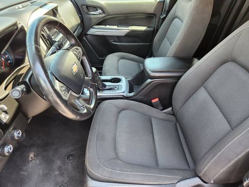 Used 2019 Chevrolet Colorado LT w/ LT Convenience Package AWD/4WD image 16
