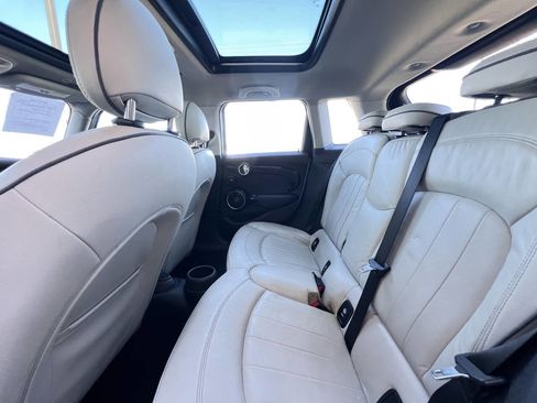 Used 2016 MINI Cooper S image 12