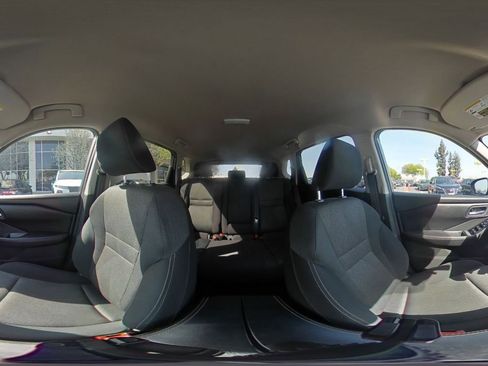 Used 2025 Nissan Rogue SV image 44