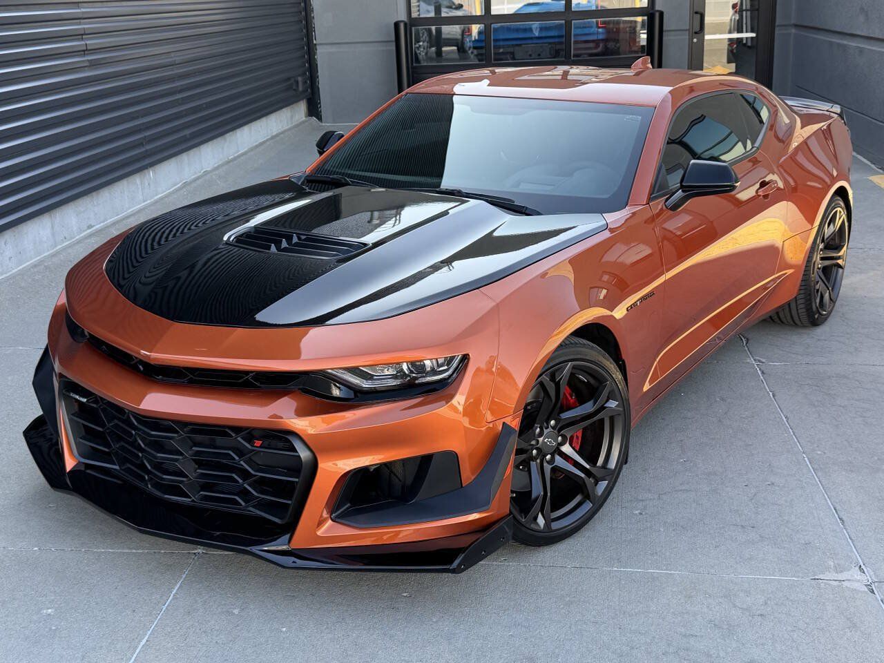 Used 2022 Chevrolet Camaro SS RWD image 2
