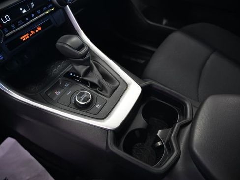 Used 2020 Toyota RAV4 LE w/ All Weather Liner Package AWD/4WD image 19