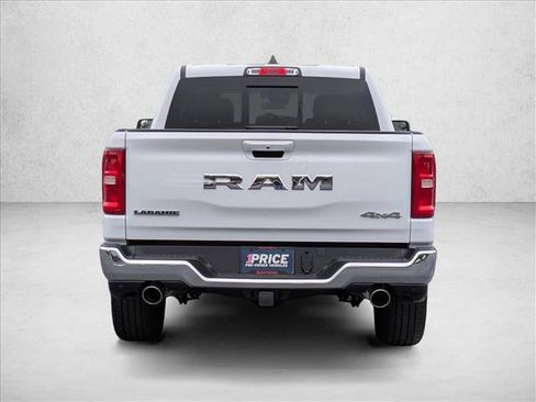 Used 2025 RAM 1500 Laramie AWD/4WD image 7