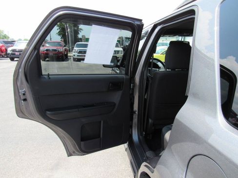 Used 2012 Ford Escape XLT AWD/4WD image 39