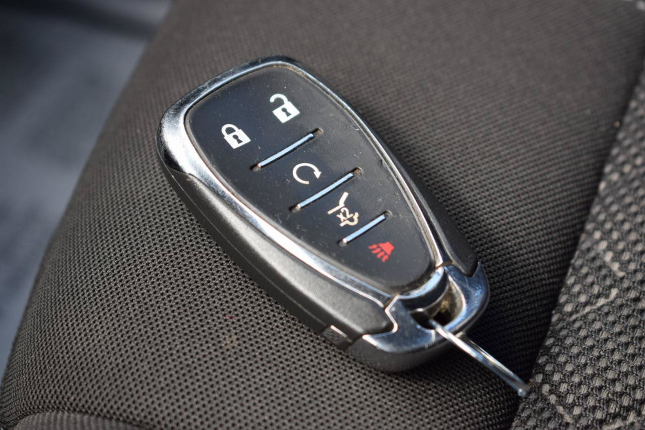Used 2021 Chevrolet Blazer LT FWD image 39