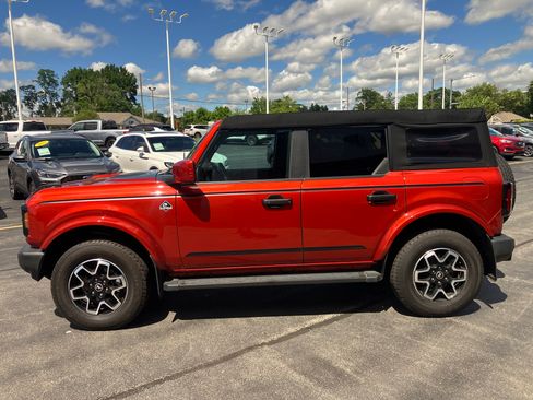 Certified 2023 Ford Bronco Outer Banks AWD/4WD image 4