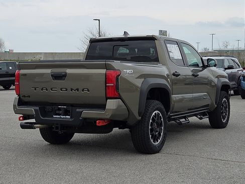 New 2026 Toyota Tacoma TRD Off-Road w/ TRD Off Road Premium Package image 4