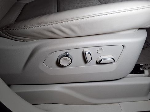 Certified 2023 Cadillac Escalade ESV Sport Platinum w/ Heavy-Duty Trailer Package image 24