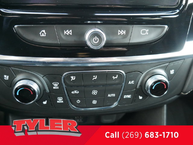 Used 2023 Chevrolet Traverse Premier w/ LPO, Floor Liner Package FWD image 28