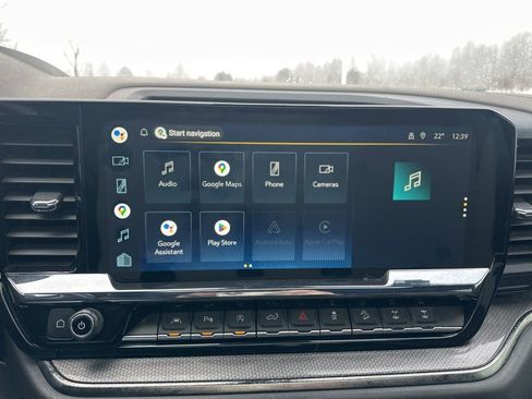 Used 2022 Chevrolet Silverado 1500 ZR2 w/ Technology Package image 11