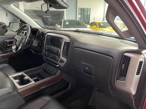 Used 2018 GMC Sierra 1500 SLT image 32