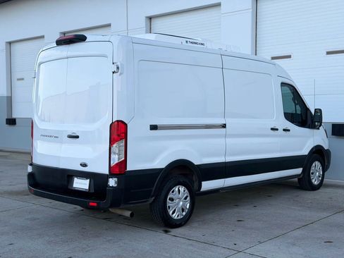 Used 2021 Ford Transit 250 Medium Roof image 5