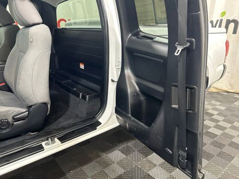 Used 2022 Toyota Tacoma SR AWD/4WD image 22