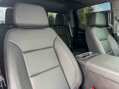 Used 2025 Chevrolet Silverado 1500 LT Trail Boss w/ Convenience Package II image 24