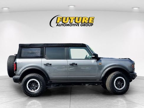 Used 2023 Ford Bronco Badlands AWD/4WD image 3