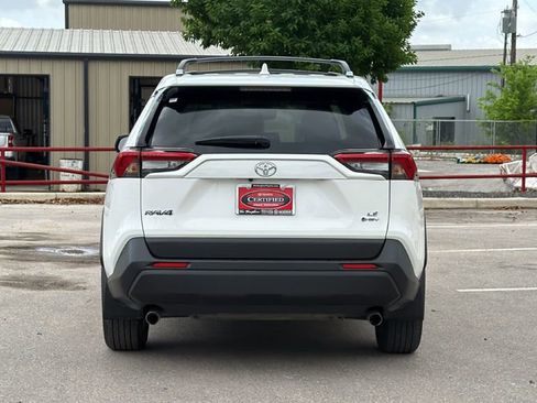 Used 2025 Toyota RAV4 LE image 7