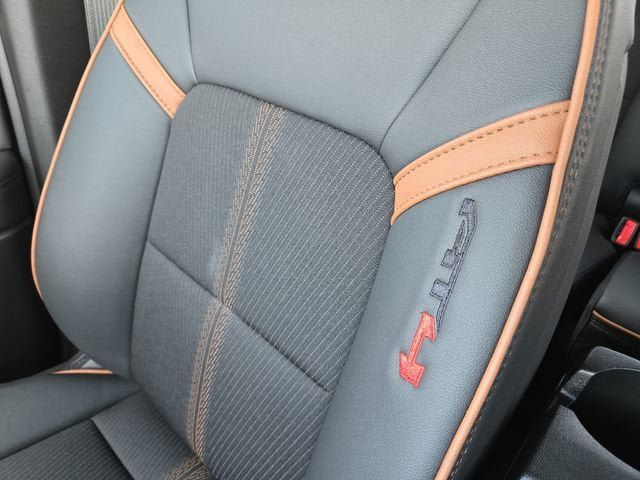 Used 2025 GMC Canyon AT4 w/ Nightfall Edition AWD/4WD image 35