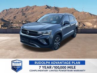 Certified 2022 Volkswagen Taos SE w/ Panoramic Sunroof Package image 1
