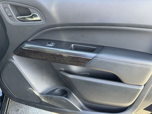 Used 2022 GMC Canyon Elevation image 10