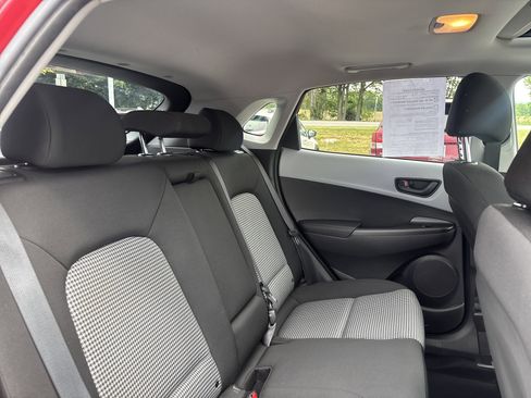 Used 2021 Hyundai Kona SEL Plus w/ Cargo Package AWD/4WD image 23