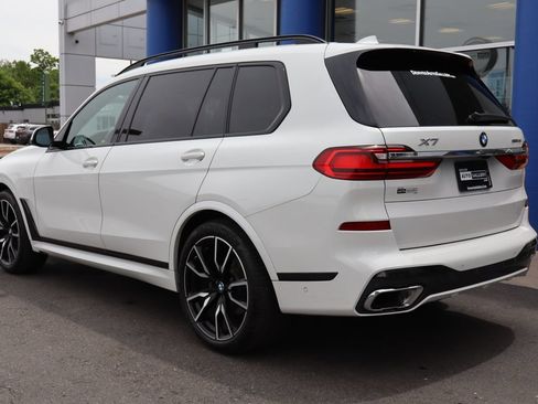 Used 2020 BMW X7 xDrive40i w/ M Sport Package AWD/4WD image 3