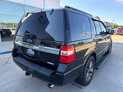 Used 2017 Ford Expedition Limited w/ Equipment Group 301A AWD/4WD image 5