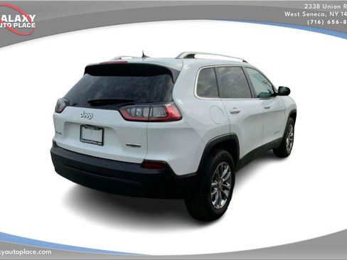 Used 2019 Jeep Cherokee Latitude Plus w/ Cold Weather Group image 5