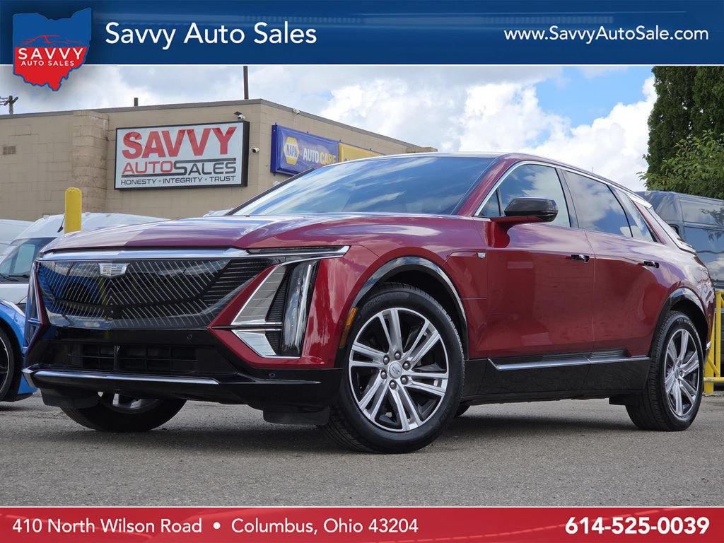 Used 2024 Cadillac Lyriq Tech w/ Driver Assist Package AWD/4WD image 1