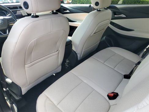 Used 2020 Buick Encore GX Essence w/ Advanced Technology Package image 11