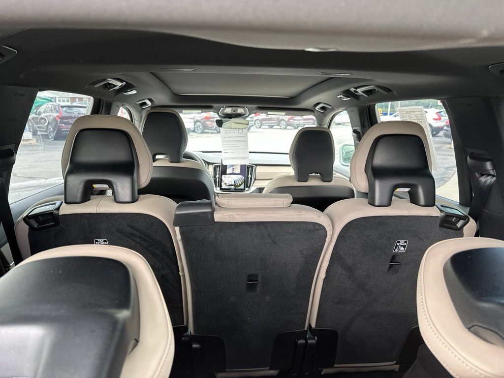 Certified 2026 Volvo XC90 B6 Plus AWD/4WD image 40