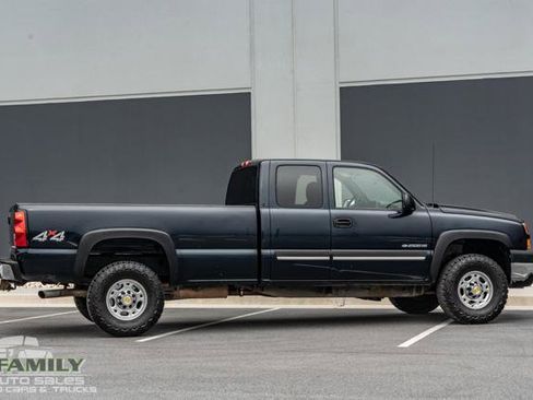 Used 2006 Chevrolet Silverado 2500 LT image 11