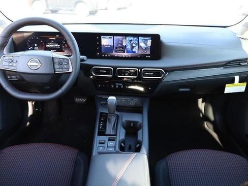 New 2026 Nissan Sentra SR FWD image 23