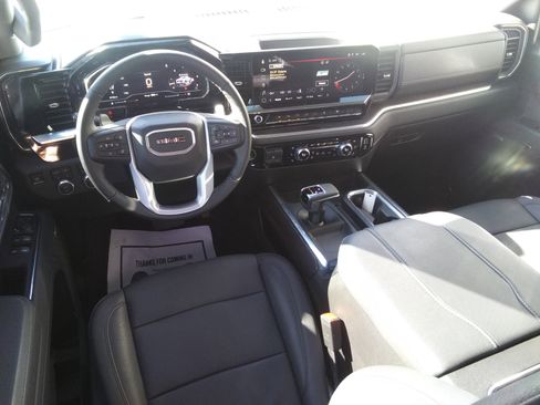 Used 2025 GMC Sierra 1500 SLT w/ SLT Premium Plus Package image 11