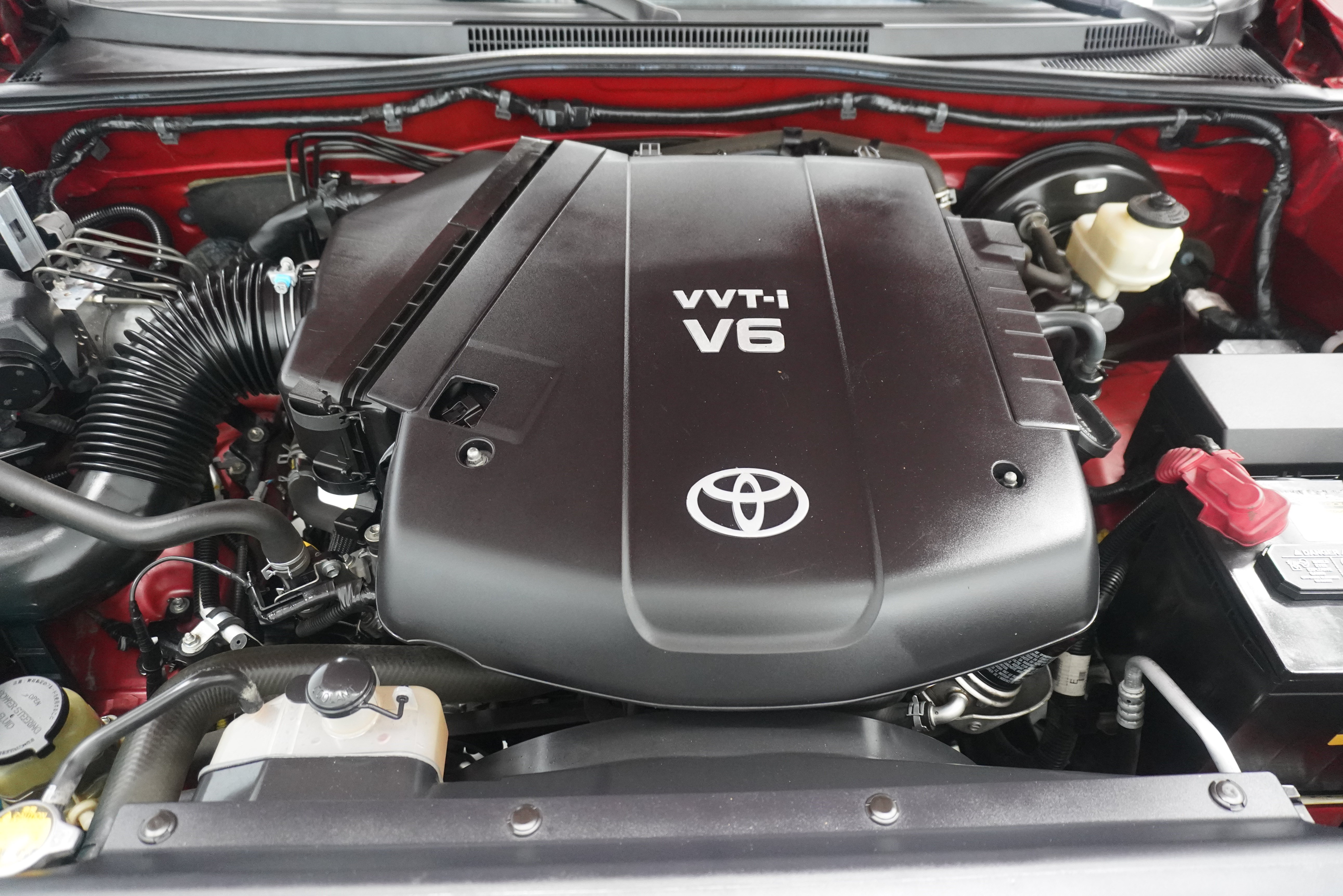 Used 2014 Toyota Tacoma PreRunner w/ SR5 Package RWD image 23
