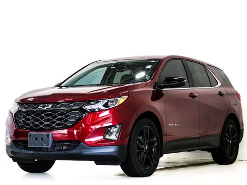 Used 2020 Chevrolet Equinox LT w/ Sport Edition FWD image 3